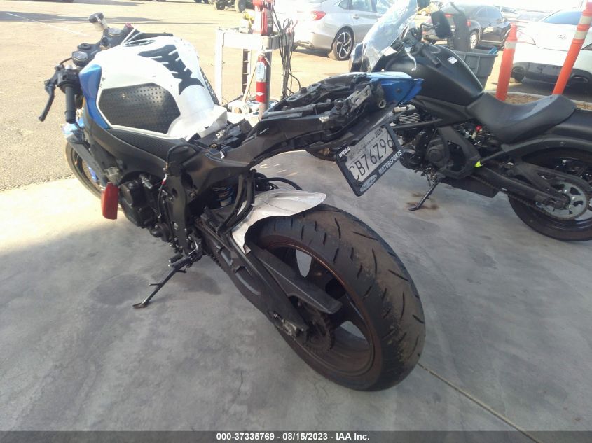 2015 SUZUKI GSX-R750 - JS1GR7MA4F2101792