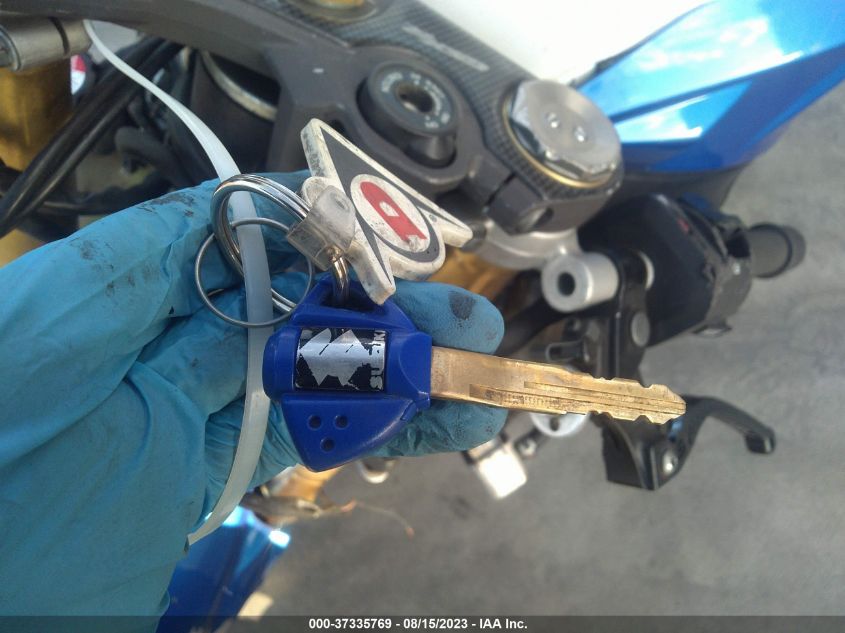 2015 SUZUKI GSX-R750 - JS1GR7MA4F2101792