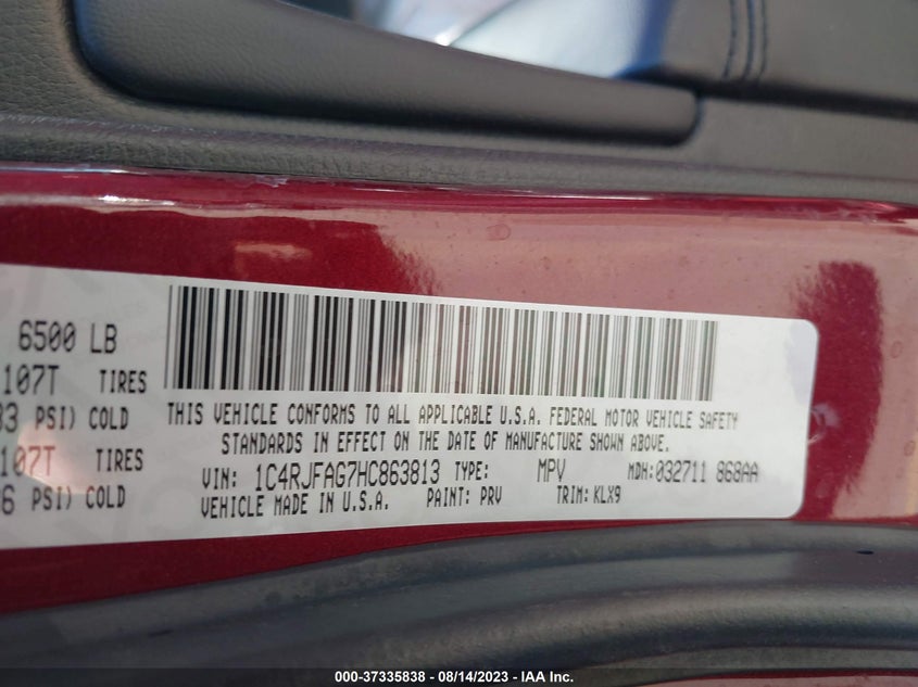 VIN 1C4RJFAG7HC863813 2017 JEEP GRAND CHEROKEE ALTITUDE