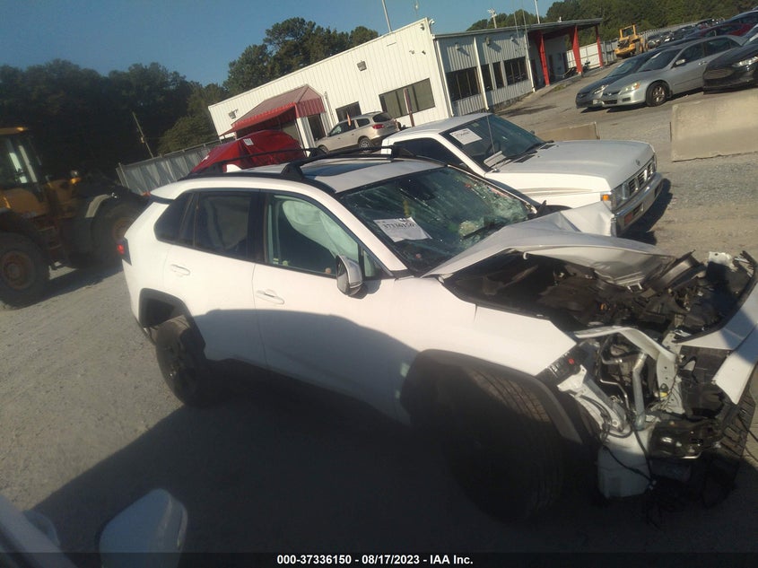 VIN 2T3W1RFV8LW059201 2020 TOYOTA RAV4 XLE