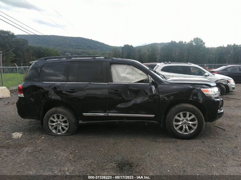 2017 TOYOTA LAND CRUISER - JTMCY7AJ7H4050193