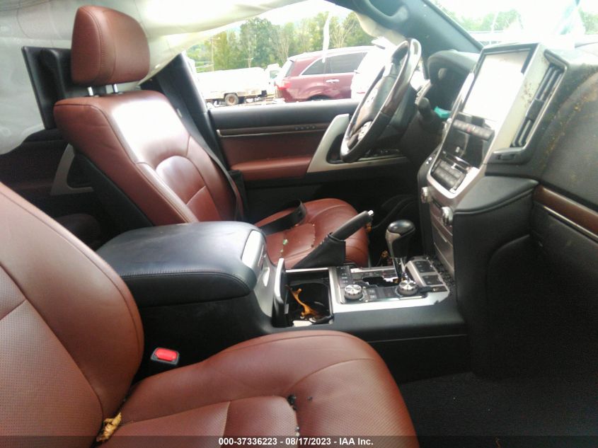 2017 TOYOTA LAND CRUISER - JTMCY7AJ7H4050193