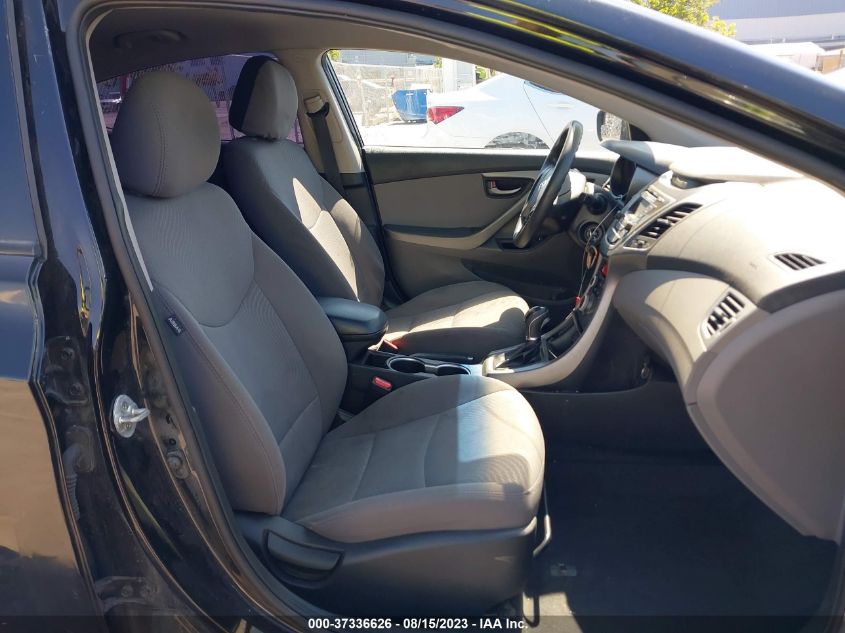 2015 HYUNDAI ELANTRA SE - 5NPDH4AEXFH607661
