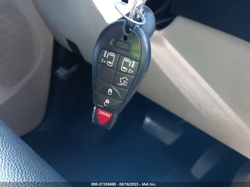 2014 CHRYSLER TOWN & COUNTRY TOURING - 2C4RC1BG2ER358597