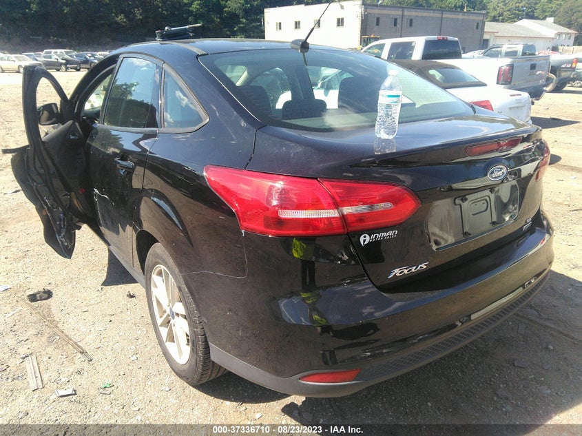 VIN 1FADP3FE9JL216503 2018 FORD FOCUS SE
