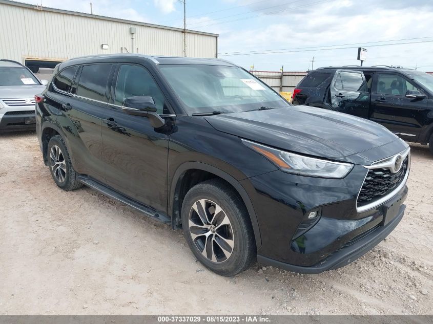 2020 TOYOTA HIGHLANDER XLE - 5TDHZRBH2LS039626