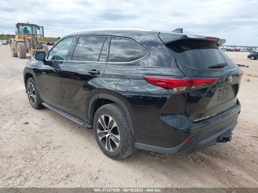 2020 TOYOTA HIGHLANDER XLE - 5TDHZRBH2LS039626