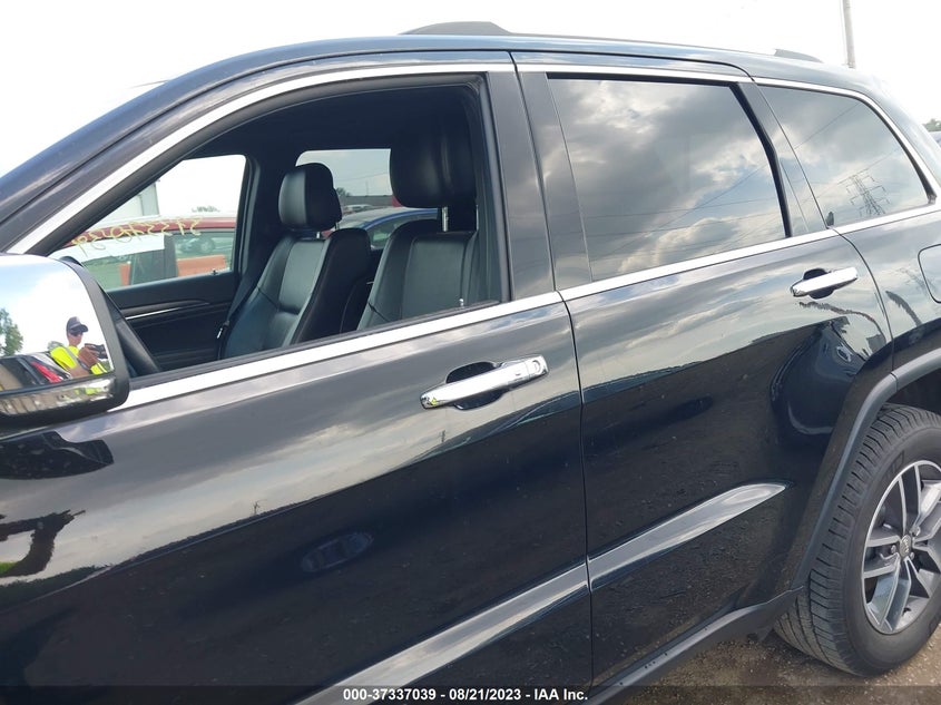VIN 1C4RJFBG9JC361048 2018 JEEP GRAND CHEROKEE LIMITED