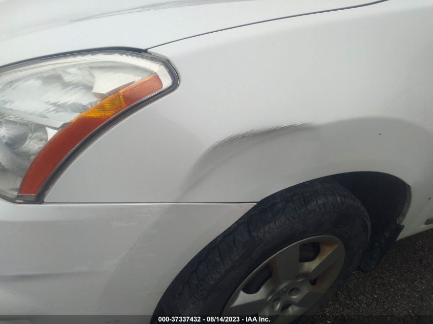 2013 NISSAN ROGUE S - JN8AS5MT3DW533869