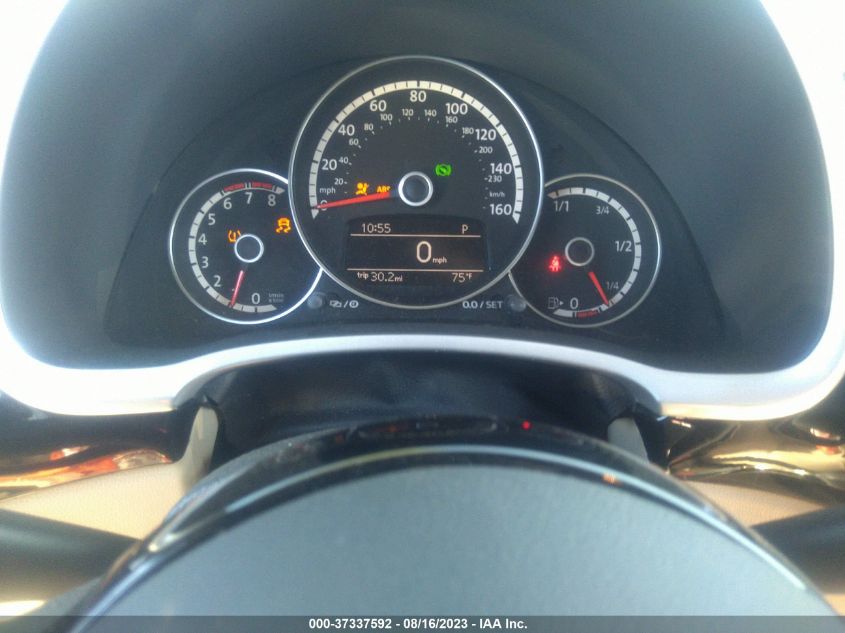2014 VOLKSWAGEN BEETLE CONVERTIBLE 2.5L 3VW5X7AT0EM801130