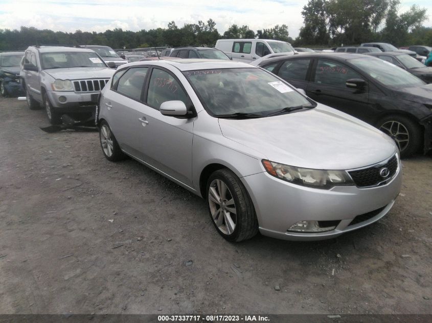2013 KIA FORTE 5-DOOR SX - KNAFW5A35D5686265