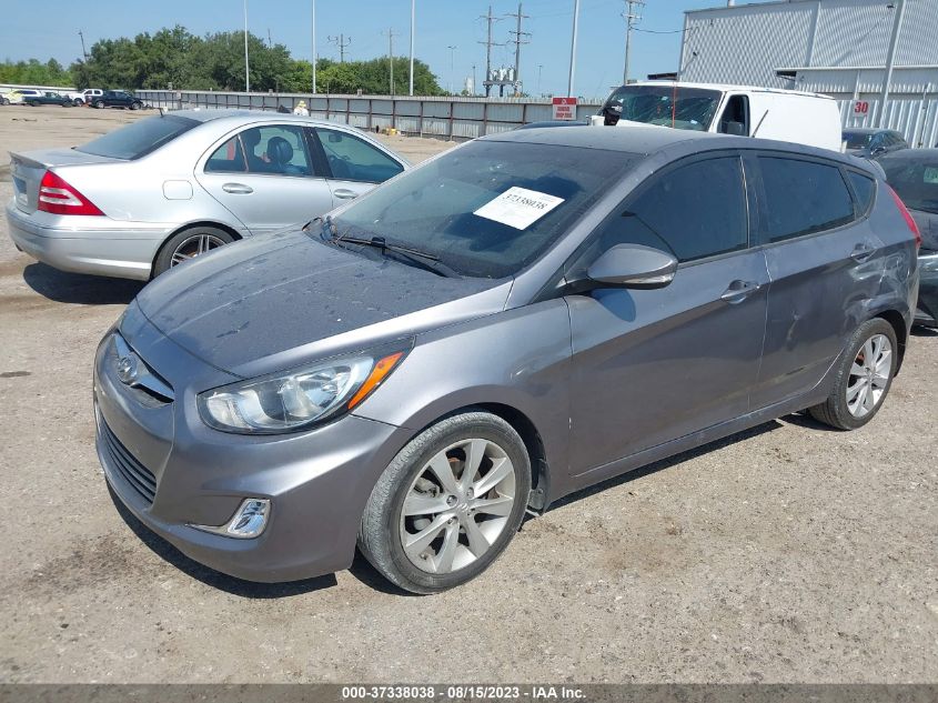 2013 HYUNDAI ACCENT GLS/SE - KMHCU5AE6DU131954