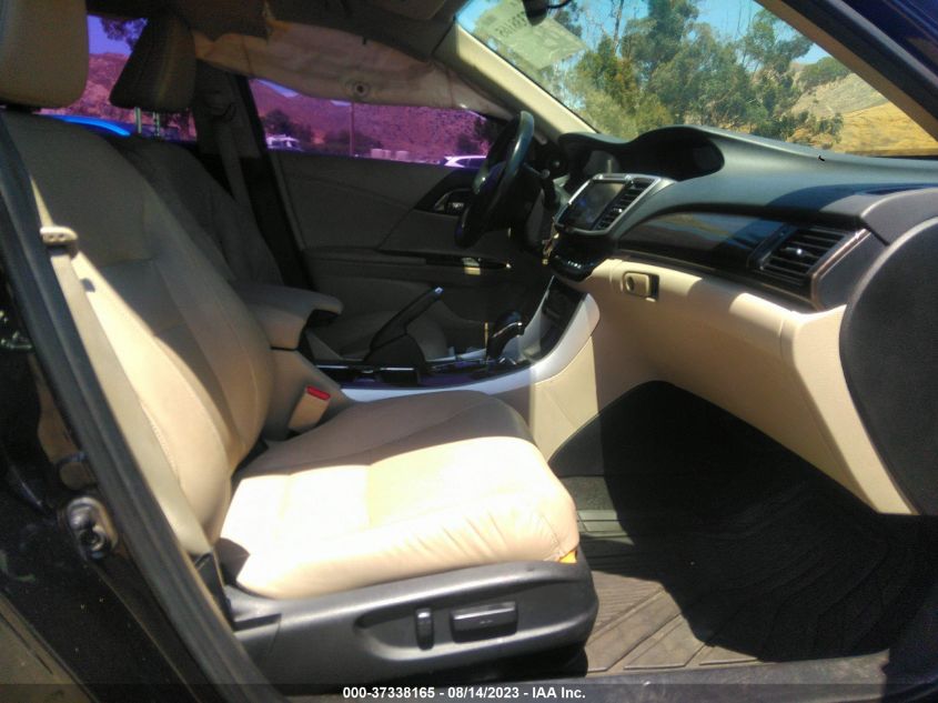 2017 HONDA ACCORD SEDAN SPORT SE - 1HGCR2F11HA077515