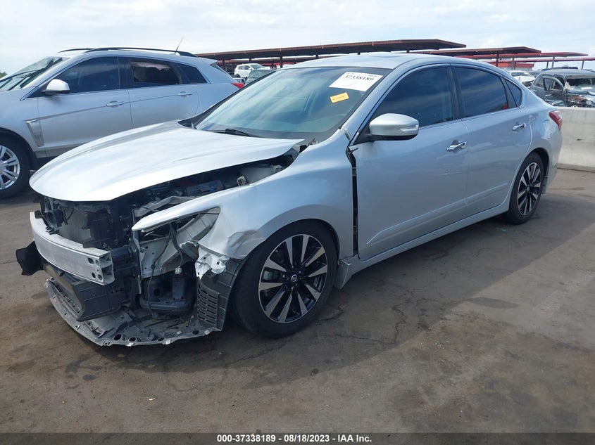 VIN 1N4AL3AP4JC211037 2018 NISSAN ALTIMA 2.5 SV