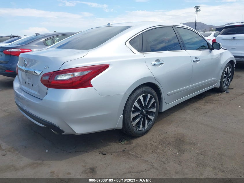 VIN 1N4AL3AP4JC211037 2018 NISSAN ALTIMA 2.5 SV