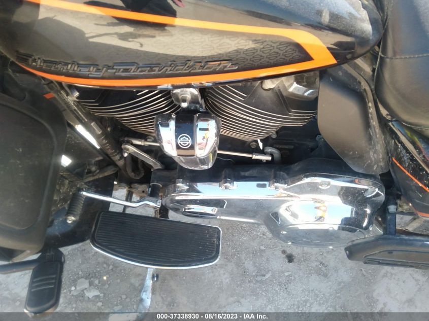 2022 HARLEY-DAVIDSON FLTRK - 1HD1K7F14NB657722