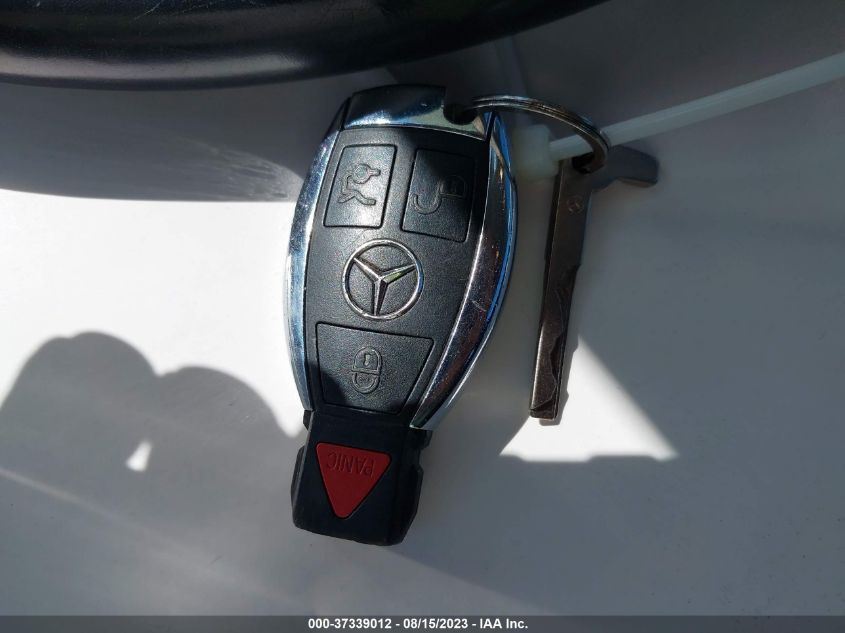 2016 MERCEDES-BENZ C-CLASS C 300 - 55SWF4JB3GU126525