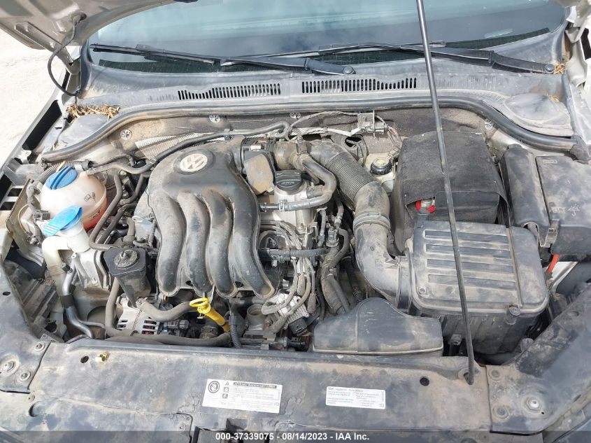 2014 VOLKSWAGEN JETTA SEDAN S - 3VW1K7AJ3EM321773