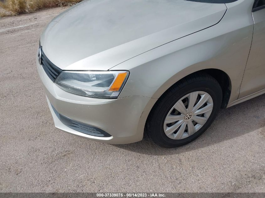 2014 VOLKSWAGEN JETTA SEDAN S - 3VW1K7AJ3EM321773