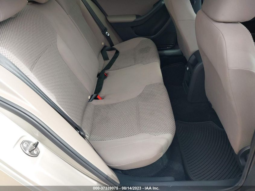 2014 VOLKSWAGEN JETTA SEDAN S - 3VW1K7AJ3EM321773