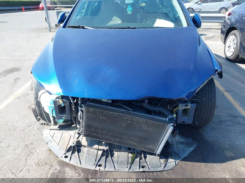 VIN 5NPD84LFXJH232742 2018 HYUNDAI ELANTRA SEL