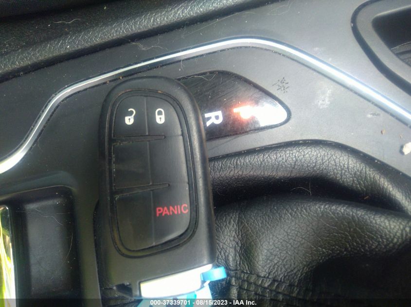 2019 JEEP CHEROKEE LATITUDE PLUS - 1C4PJLLB5KD316144