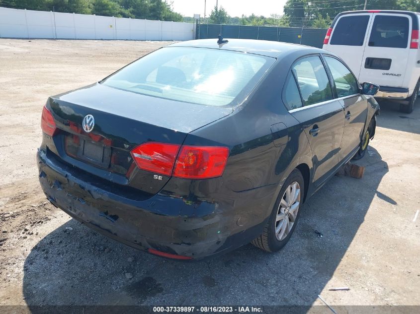 2014 VOLKSWAGEN JETTA SEDAN SE W/CONNECTIVITY - 3VWD17AJ8EM370354