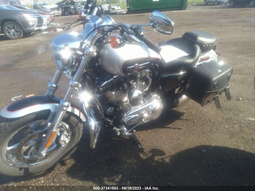 2015 HARLEY-DAVIDSON XL1200 C - 1HD1CT315FC407870