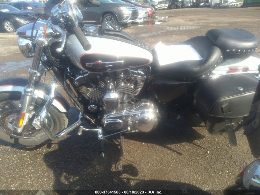 2015 HARLEY-DAVIDSON XL1200 C - 1HD1CT315FC407870
