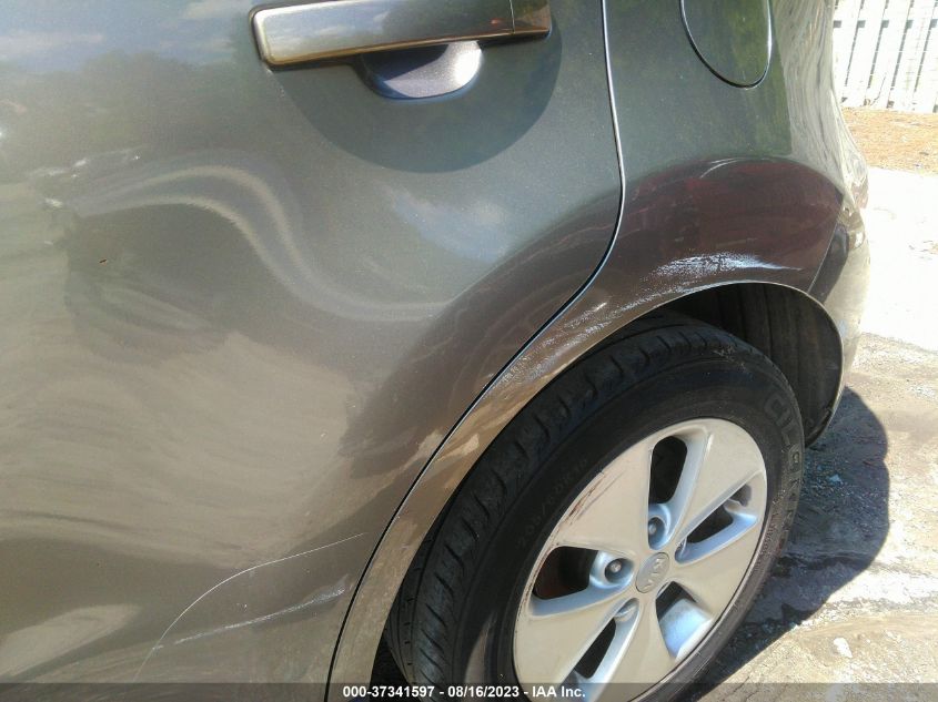 2015 KIA SOUL BASE - KNDJN2A25F7233616