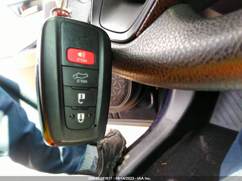 2021 TOYOTA RAV4 XLE - JTMP1RFV8MD073733