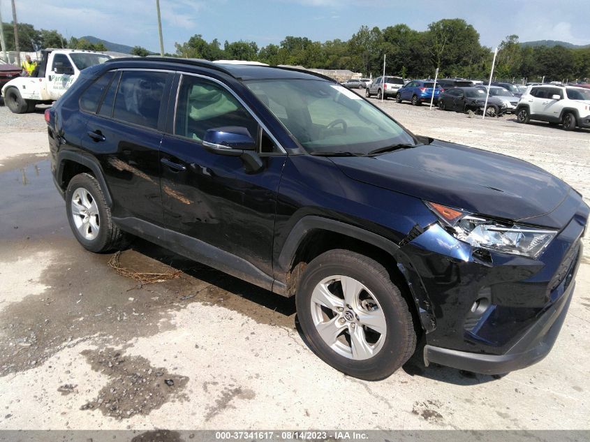 2021 TOYOTA RAV4 XLE - JTMP1RFV8MD073733