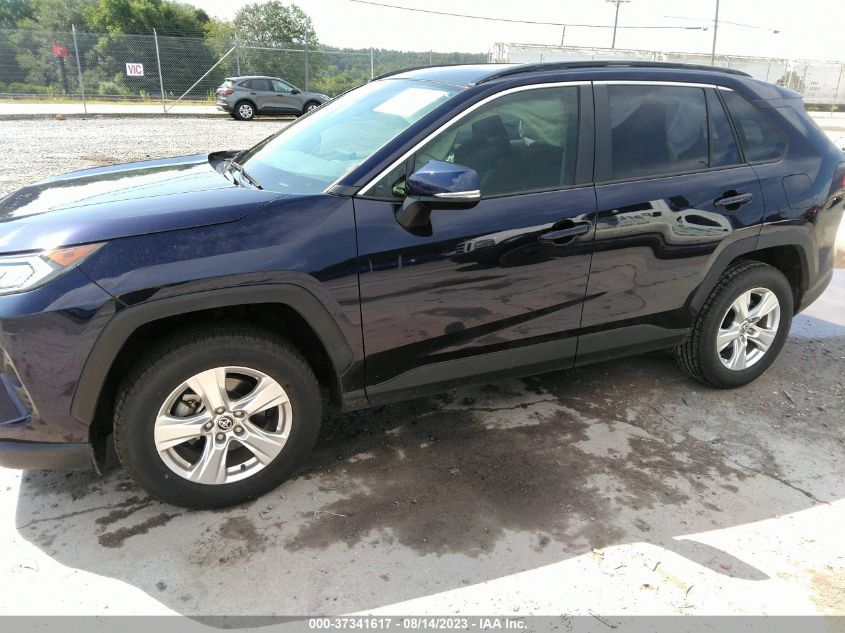 2021 TOYOTA RAV4 XLE - JTMP1RFV8MD073733