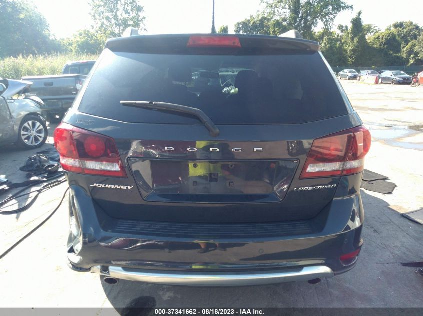 2018 DODGE JOURNEY CROSSROAD - 3C4PDCGG1JT275677