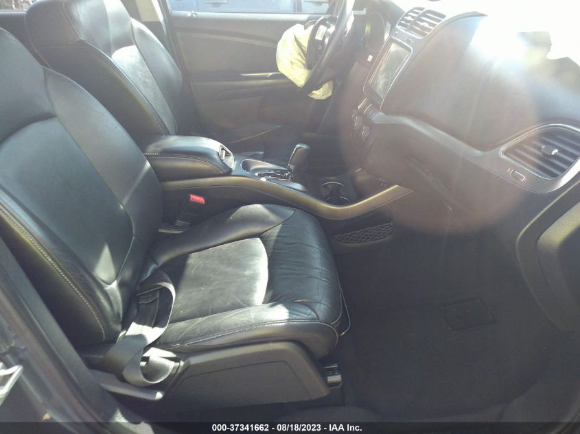 2018 DODGE JOURNEY CROSSROAD - 3C4PDCGG1JT275677