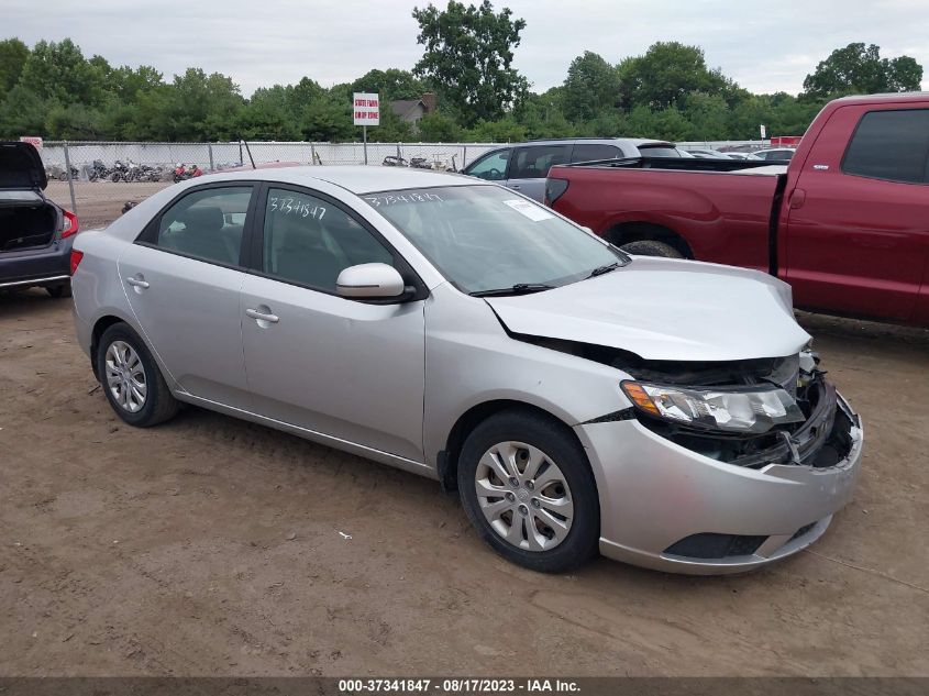 Lot #2540401305 2013 KIA FORTE EX salvage car