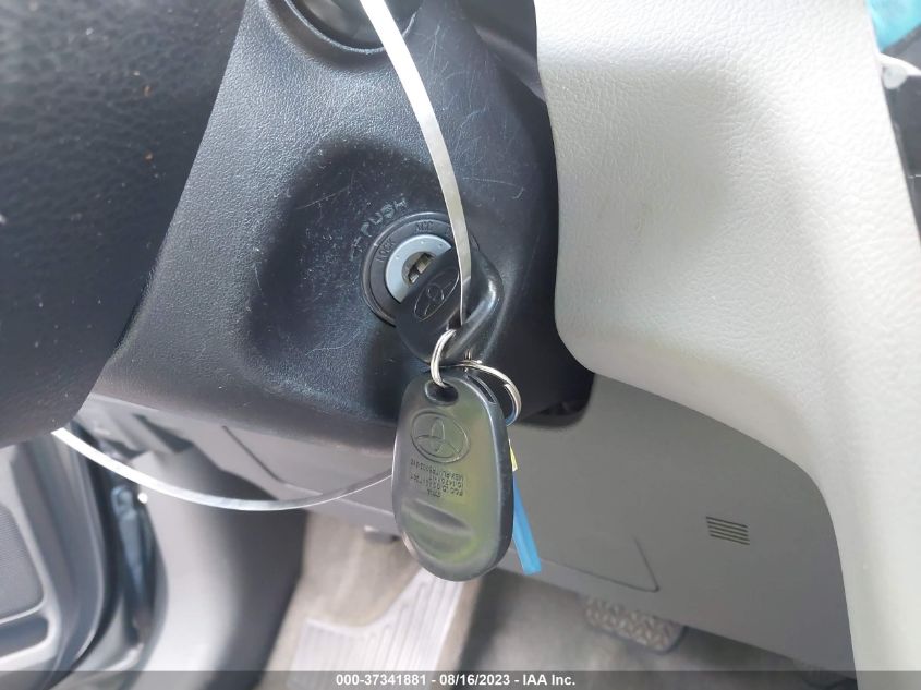 2015 TOYOTA SIENNA LE - 5TDKK3DC7FS623386