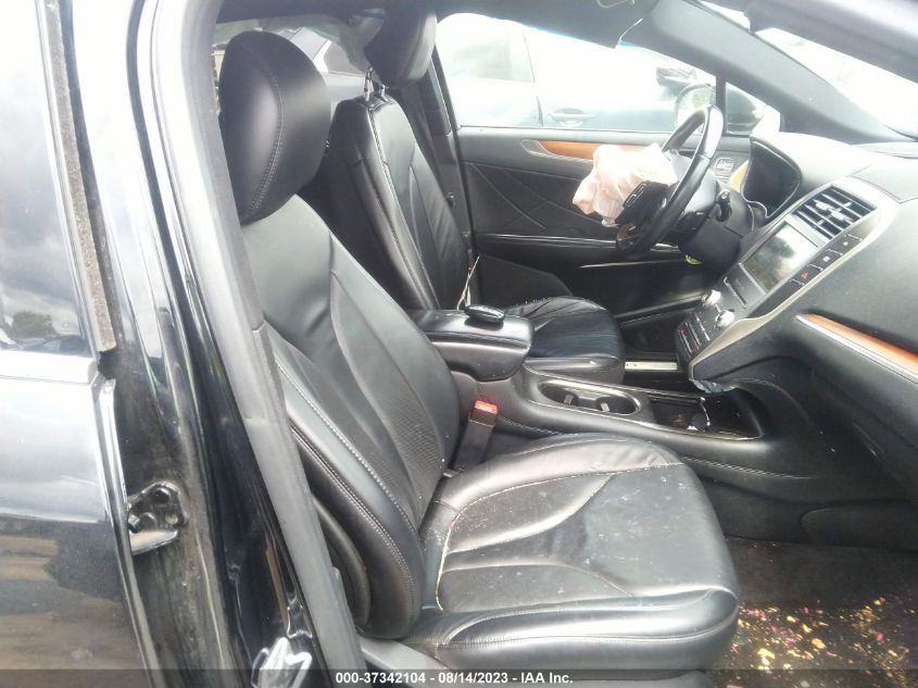 2017 LINCOLN MKC SELECT - 5LMCJ2C99HUL33228