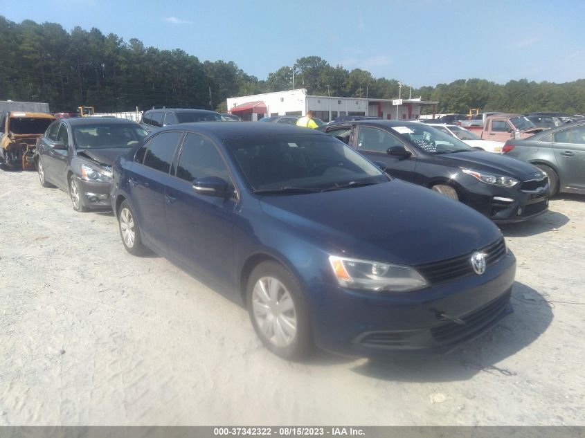 2014 VOLKSWAGEN JETTA SEDAN SE - 3VWD17AJ9EM246187