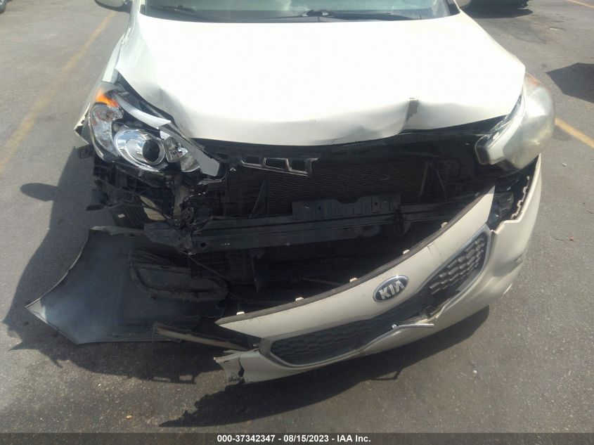 2015 KIA FORTE LX - KNAFK4A63F5296039