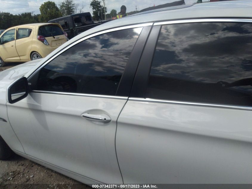 2013 BMW 528I XDRIVE - WBAXH5C57DDW14485
