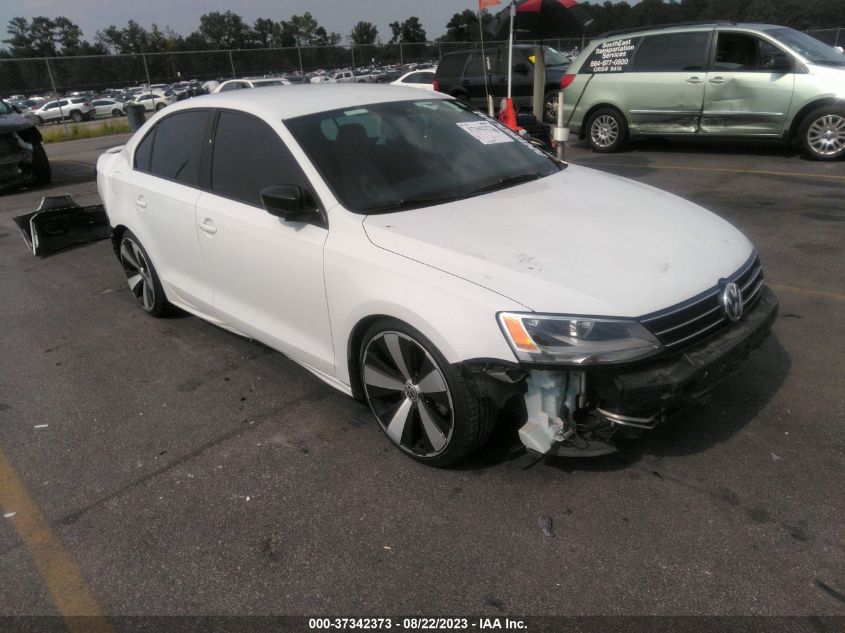 2016 VOLKSWAGEN JETTA SEDAN 1.8T SPORT - 3VWB17AJ3GM250651