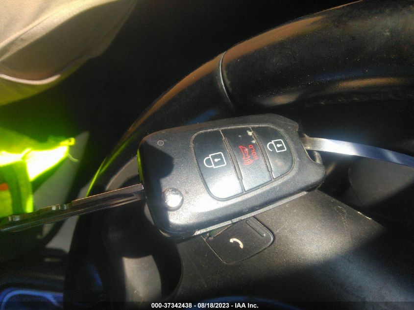 2013 KIA SOUL + - KNDJT2A68D7755601