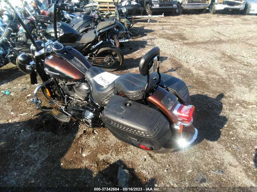 2019 HARLEY-DAVIDSON FLHCS 1HD1YBK25KB033086