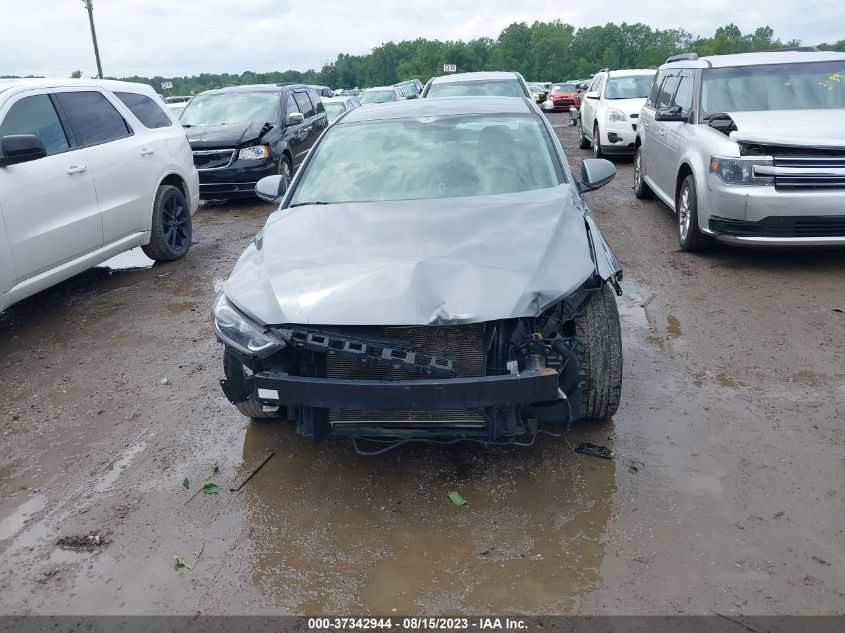 2018 HYUNDAI ELANTRA SEL - 5NPD84LF7JH304450