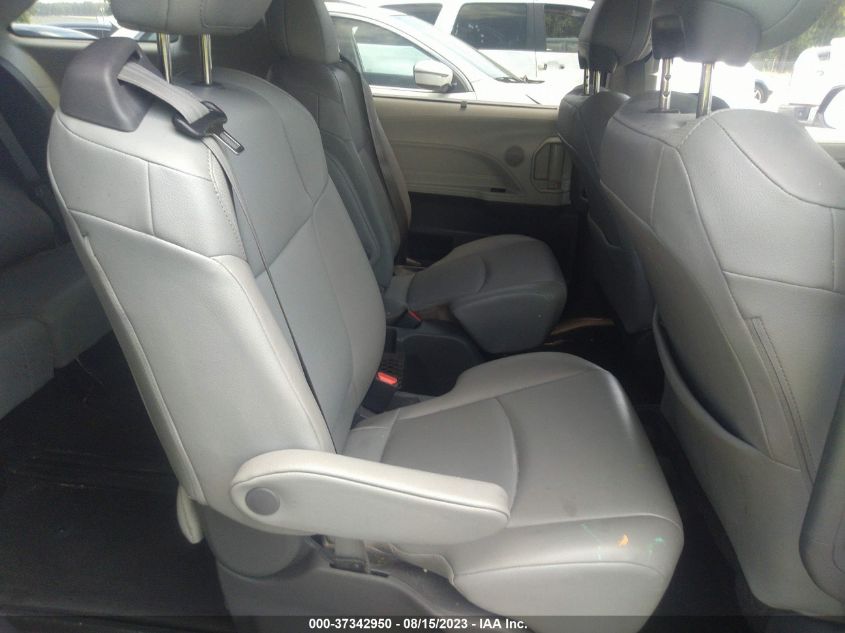2021 TOYOTA SIENNA XLE - 5TDYRKEC1MS021353