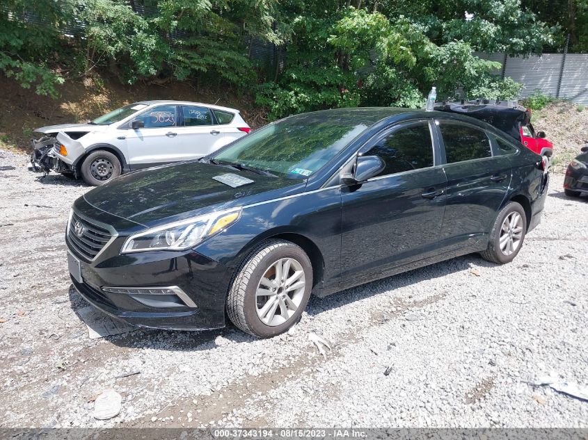 2015 HYUNDAI SONATA 2.4L SE - 5NPE24AF6FH209569