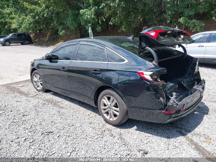 2015 HYUNDAI SONATA 2.4L SE - 5NPE24AF6FH209569