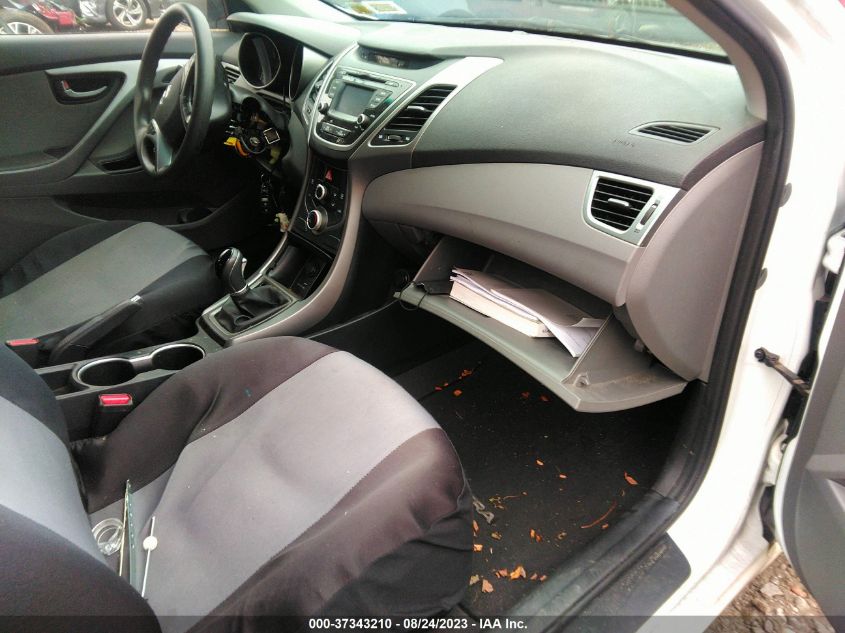 2016 HYUNDAI ELANTRA SE - 5NPDH4AE8GH742980
