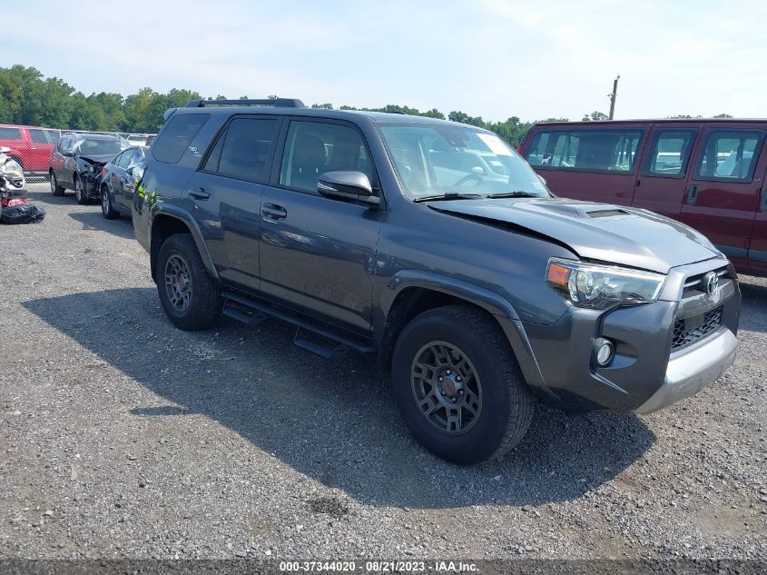 2020 TOYOTA 4RUNNER SR5 - JTEBU5JR3L5814802